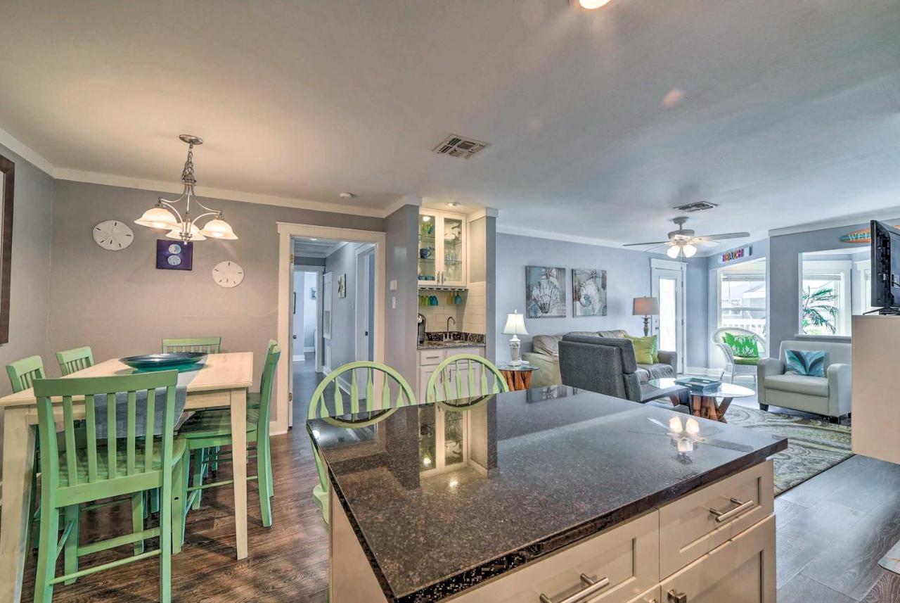 Port Aransas Condo With Outdoor Pool - Pets Welcome! Mustang Beach Екстериор снимка