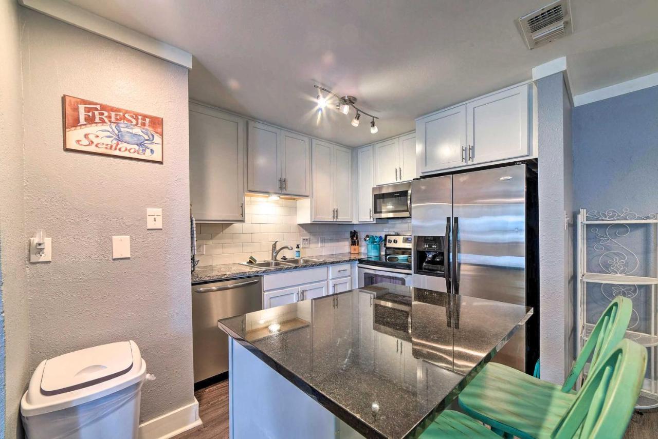 Port Aransas Condo With Outdoor Pool - Pets Welcome! Mustang Beach Екстериор снимка