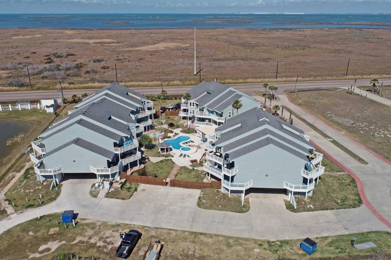 Port Aransas Condo With Outdoor Pool - Pets Welcome! Mustang Beach Екстериор снимка